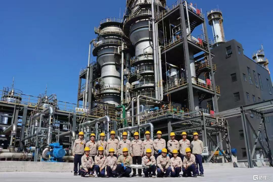 历史性一刻：全球首个CO₂直接生物合成乙醇项目试产，首钢朗泽涨超17.6%领跑港股